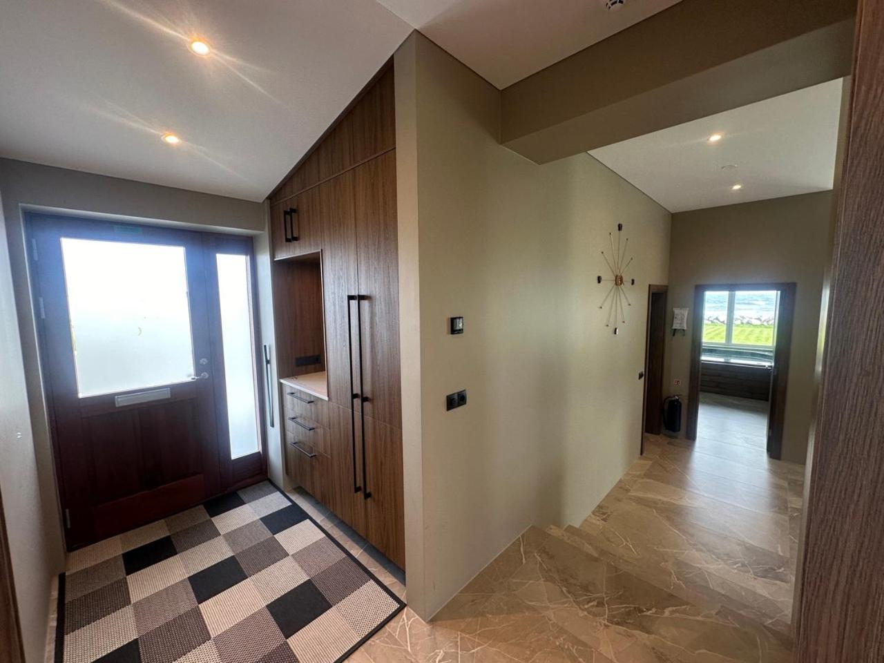 Bay View Apartments Gardur Extérieur photo