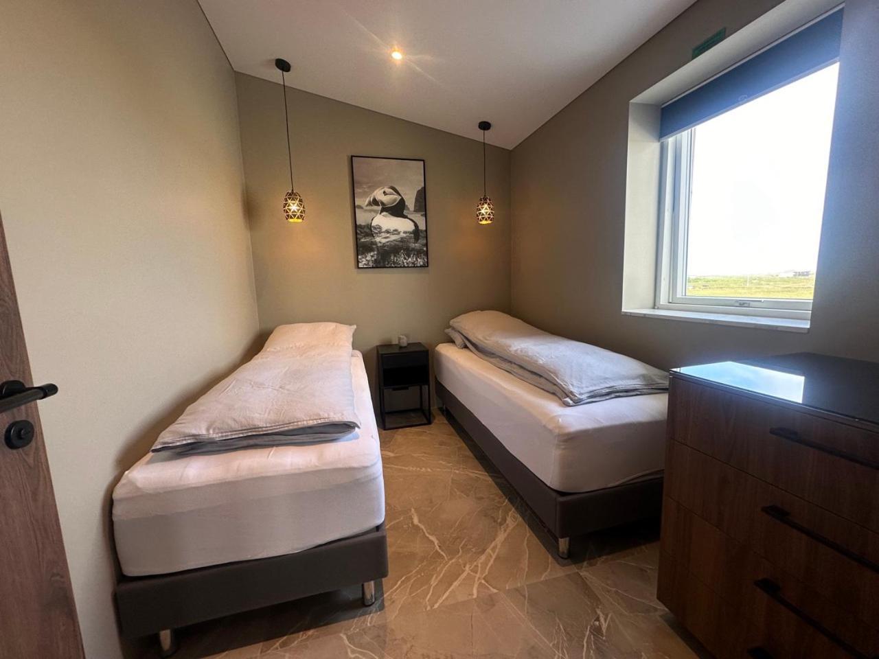 Bay View Apartments Gardur Extérieur photo