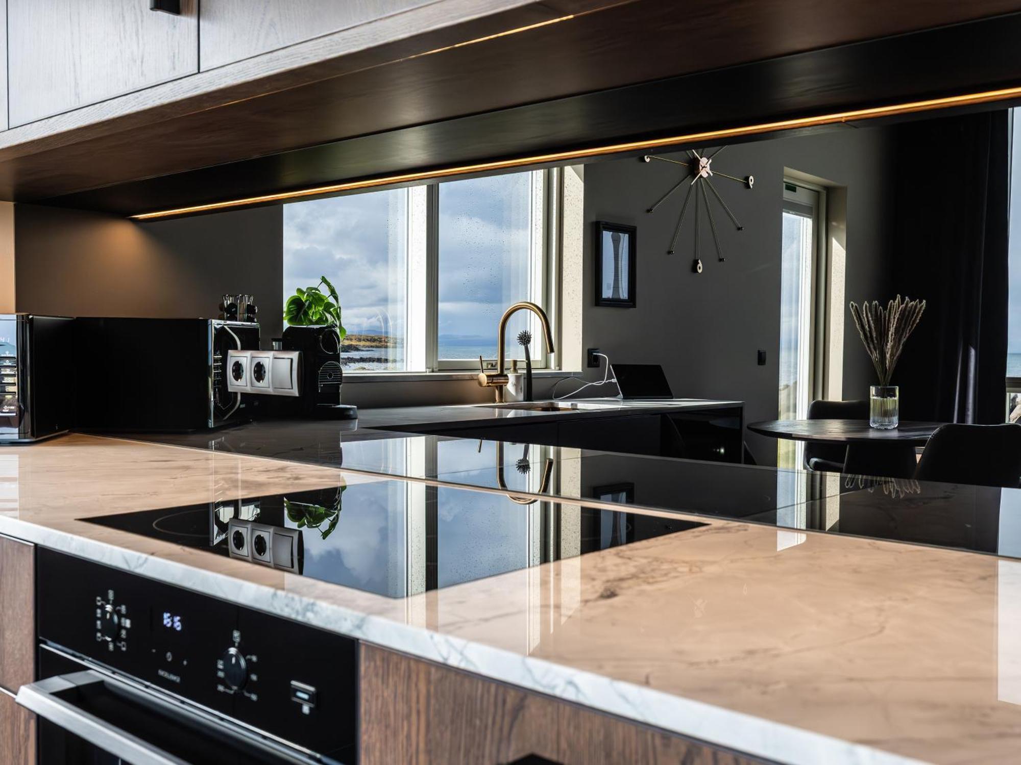 Bay View Apartments Gardur Extérieur photo